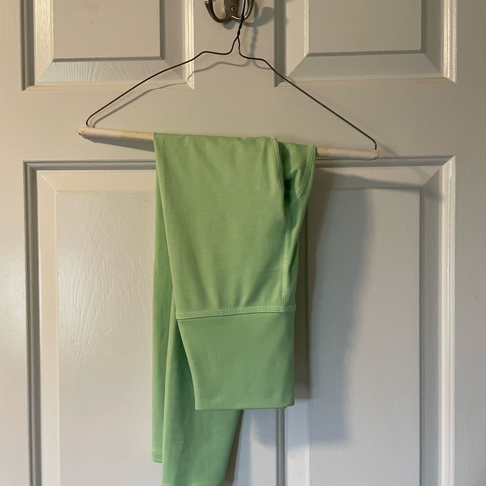 Beyond Yoga Light Green Leggings